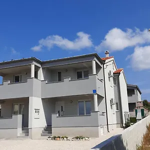 Jadranka Apartament Vir